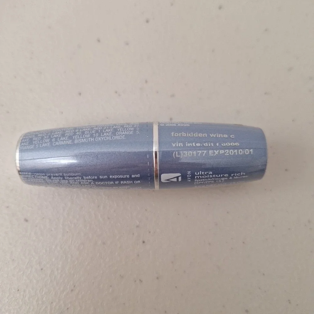 New Sealed AVON ULTRA Moisture RICH LIPSTICK Lip Color - FORBIDDEN WINE